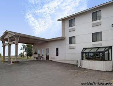 Super 8 By Wyndham Havre Hotel Exterior photo