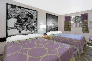 Super 8 By Wyndham Havre Hotel Room photo